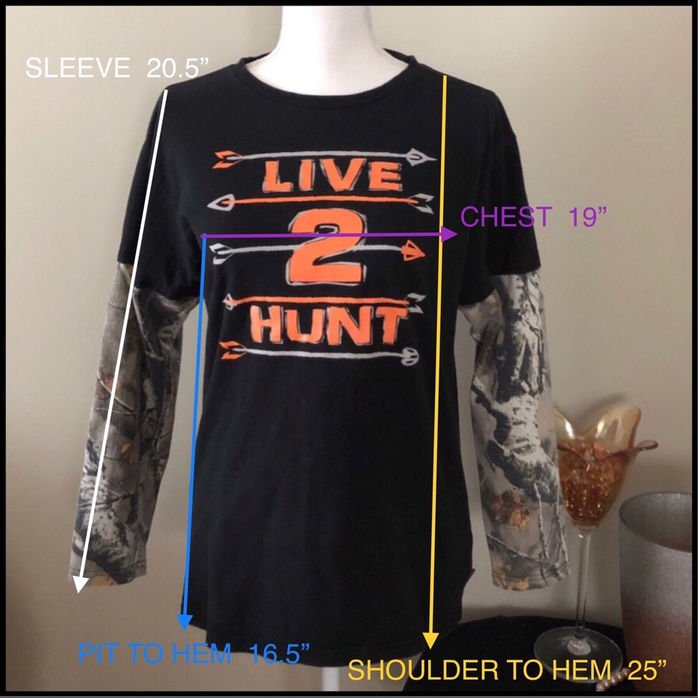 🦌🍁BOYS LEGENDARY WHITETAILS “LIVE 2 HUNT” TEE - Picture 3 of 7